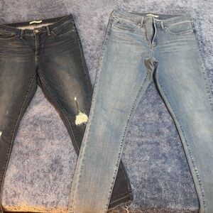 Stylish Women's Jeans in Dark and Light Blue Size 31&32.